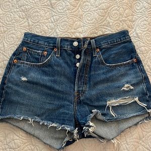 Levi’s shorts